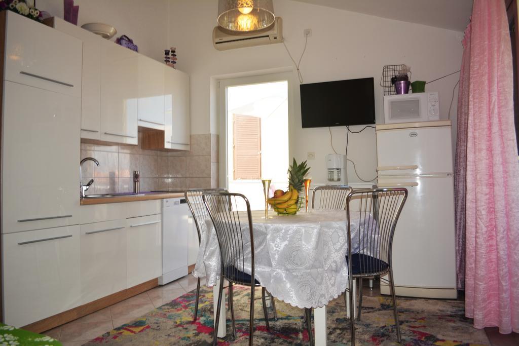 Apartment Vesna Ravni Eksteriør billede